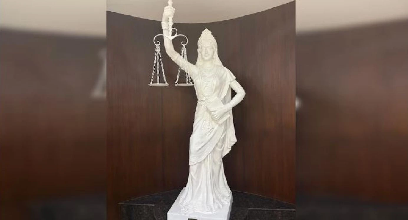 Who Judges the Judges?